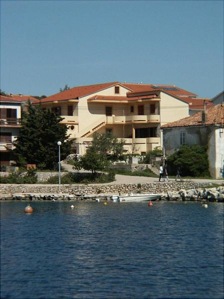 Apartment Mandre 4101a, Boek Appartement Mandre Pag