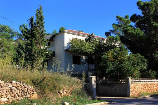 Apartments by the sea Stara Novalja, Pag - 9352, Boek Appartement Kvarner Hotels met Parkeerplaats, Parkeren