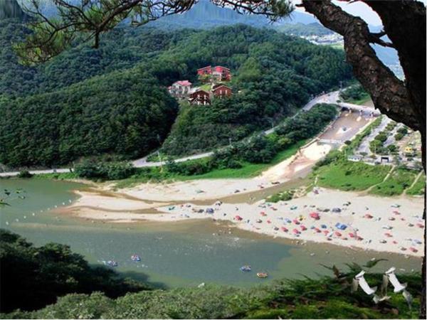 Heidi Korea, Boek Vakantiehuis Hongcheon Gangwon-Do