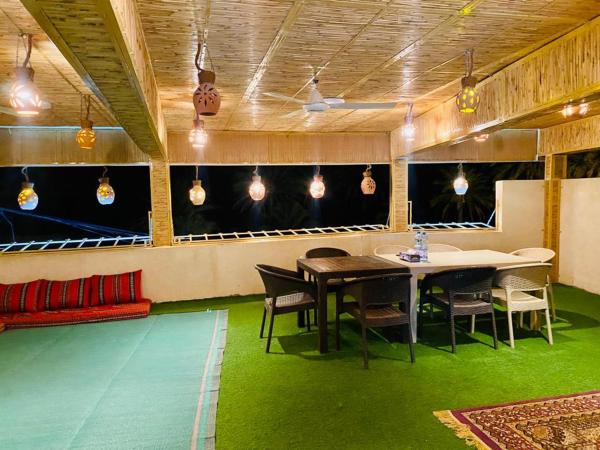 Sehma Guest House بيت السحمه للضيافه, Boek Pension Al Ḩamrāʼ 