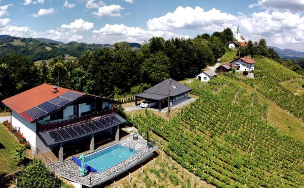 Vineyard Paradise Senica, Boek Landhuis Styria Hotels met Parkeerplaats, Parkeren