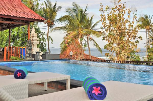 Surya Chandra Beach Bungalows, Boek Vakantiedorp Bali Hotels met een Zwembad, Zwembad