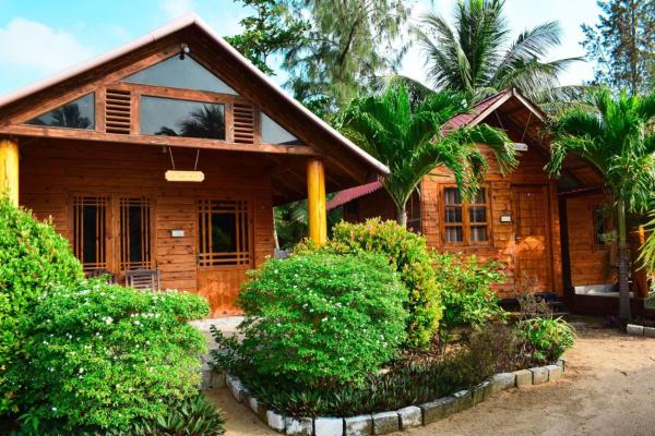 Mithra Paradise Beach Hotel, Boek Hotel Trincomalee Trincomalee District