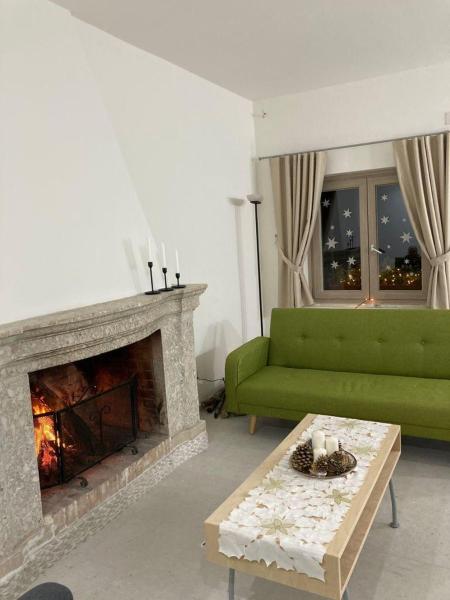 LE CANONICHE NEL MATESE ALBERGO DIFFUSO, Boek Appartementenhotel Molise Hotels met een Zwembad, Zwembad