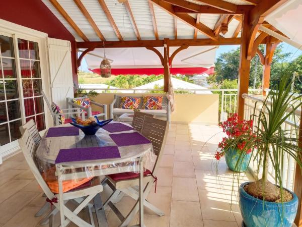 Villa élégante à Saint François avec piscine privée toute lannée, Boek Villa Hotels in Grande-Terre met zwembad, Zwembad