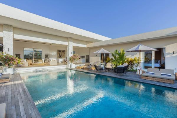 Costa Azzurra Villas by BaliSuperHost, Boek Villa Bali Hotels met Parkeerplaats, Parkeren