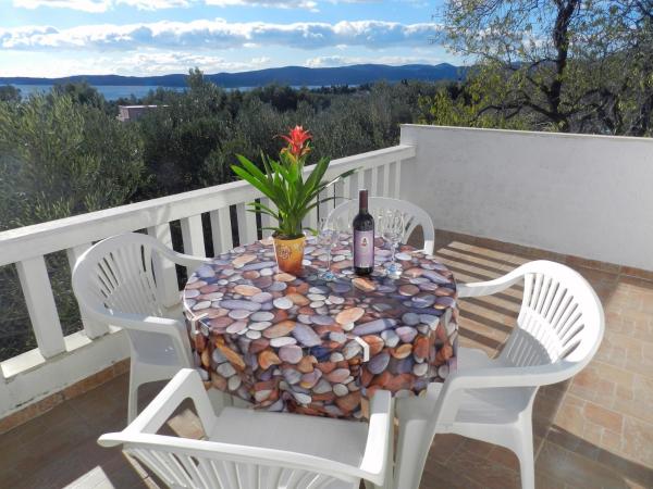 Apartments Senny, Boek Appartement Orebić Pelješac