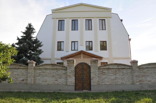 Dom Fedorovyh, Boek Hotel Hotels in Odessa met zwembad, Zwembad