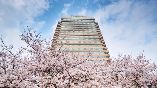 Holiday Inn Wuhan Riverside, Boek Hotel Hanyang District 