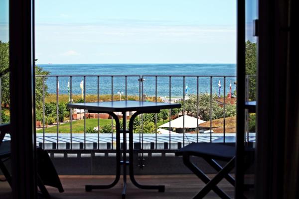 Villa Düne -Penthousewohnung WE 18, Boek Appartement Baabe Mönchgut Peninsula