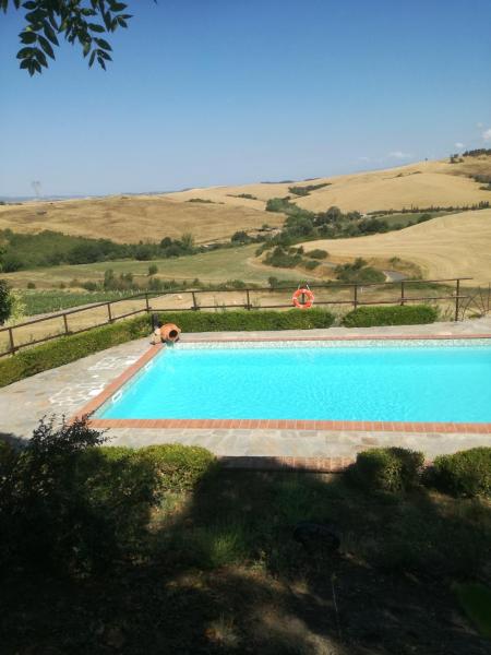Agriturismo La Mirandola, Boek Boerderijverblijf Hotels in Volterra met zwembad, Zwembad