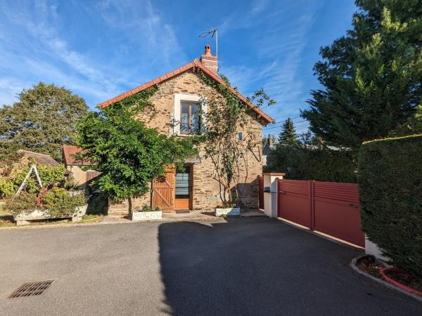 Maison Pérassay, 4 pièces, 6 personnes - FR-1-591-152, Boek Hotel Pérassay 