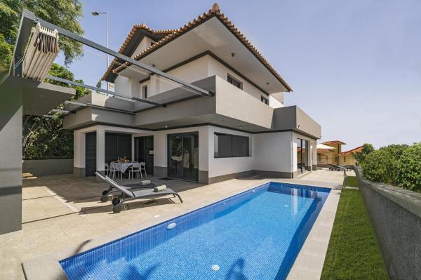Villa Old Town by Villa Plus, Boek Villa Madeira Hotels met een Zwembad, Zwembad