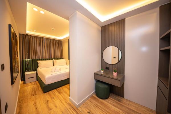 Hotel Lili-1, Boek Hotel Goedkope hotels in Vlorë County