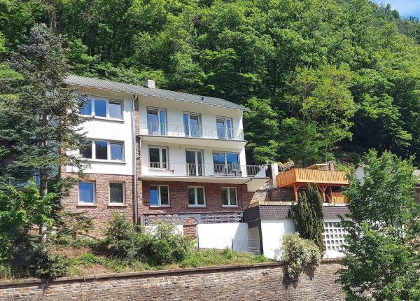 Villa Bad Bertrich, Boek Villa Bad Bertrich Vulkan Eifel