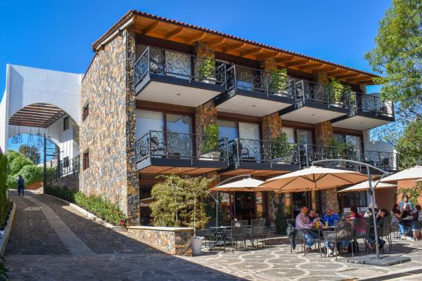 Quinta Tere Hotel & Gallery, Boek Hotel Hotels in El Limoncito met parkeren, Parkeren