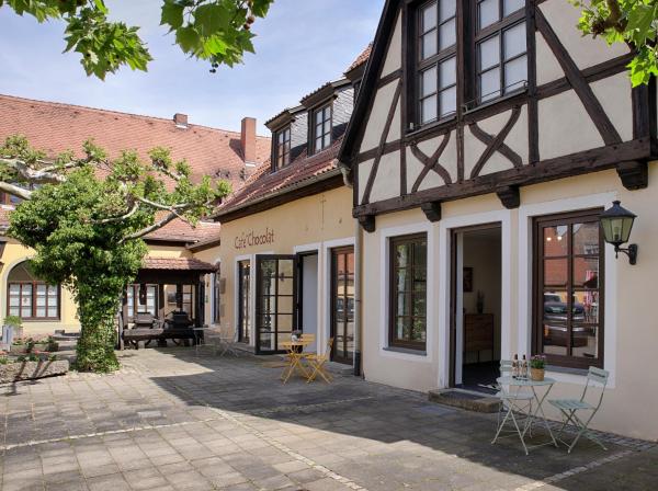 homie stay alte brauerei - am Main Ochsenfurt, Boek Appartement Beieren Hotels met Parkeerplaats, Parkeren