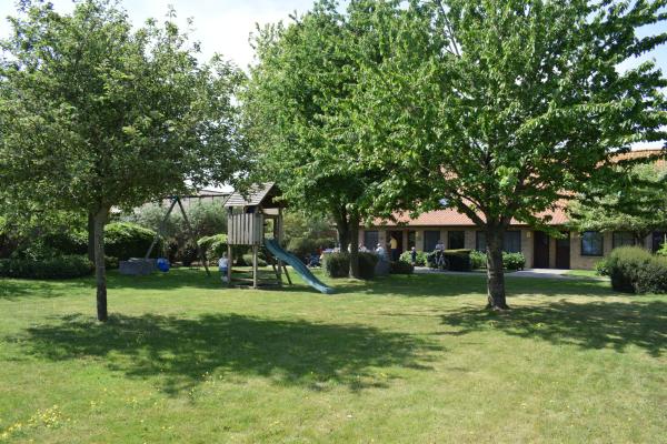 DE MEIBOOM vakantiehoeve tot 21 pers, Boek Appartement Langemark-Poelkapelle Westhoek