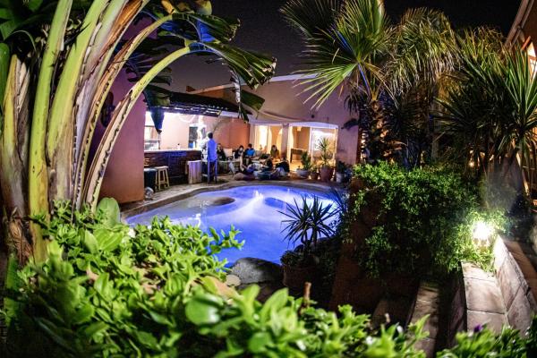 Cape Town Surf Hostel & Lodge