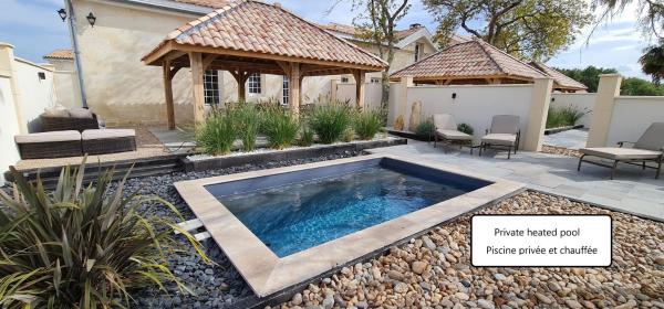 Dom Peyreton Prestige cottages set in a charming wine property, Boek Villa Villegouge 