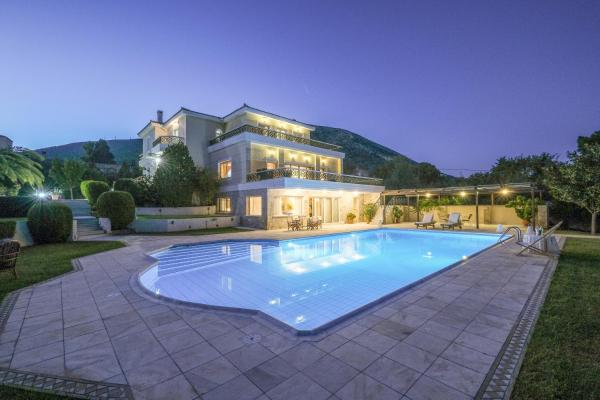 Supreme and Classy Pool Residence, Boek Villa Paiania Attica-Saronic Gulf Islands