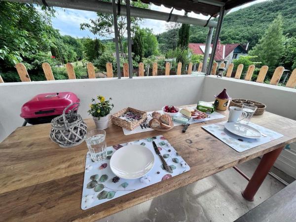 Neve Nincs NYARALÓ - önálló Házikó- privát szféra, Boek Appartement Balatonfüred 