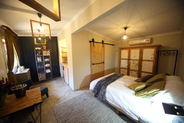 SOUSIE'S RUSTIC STAY, Boek Pension Pietersburg 