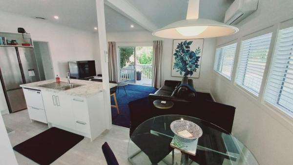 Coromandel Town Harbourside Cottage Luxury Accommodation, Boek Vakantiehuis  