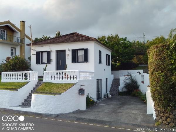 Quinta da Maria, Boek Chalet Horta Faial