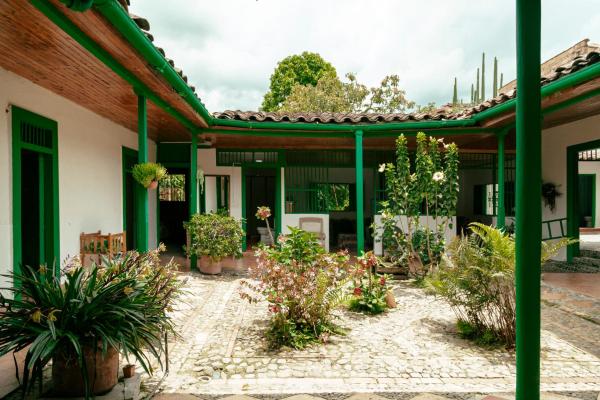 LUzArt, Boek Mini-hotel Jardin mini-hotels, Mini-hotel