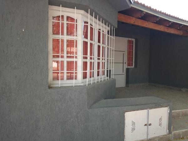 El Sarmiento M & L Mendoza, Boek Vakantiehuis Las Heras Mendoza