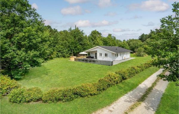 4 Bedroom Stunning Home In Glesborg, Boek Vakantiehuis Glesborg 