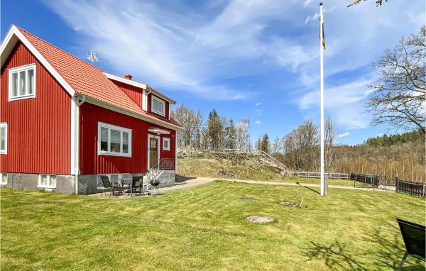 Lovely Home In Tving With Wifi, Boek Vakantiehuis Tving Blekinge