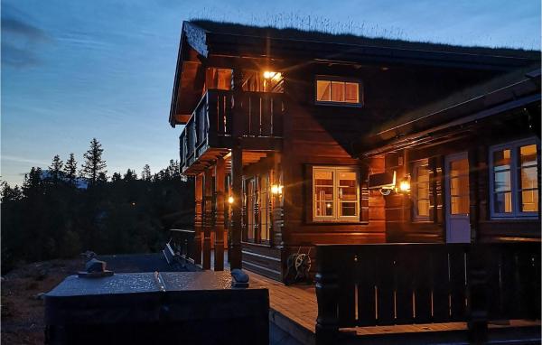 Lovely Home In Tuddal With Jacuzzi, Boek Vakantiehuis Tuddal Vestfold