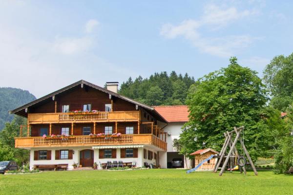 Bauernhof Ertlhof, Boek  Sachrang Chiemgau