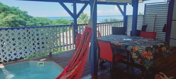 Le Colibri, belle vue mer, plage accés direct à 150m, piscinette privé, Boek  Bouillante Basse-Terre
