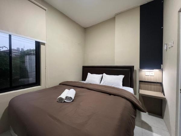 Brenn Hotel Semarang Mitra Reddoorz, Boek Hotel Semarang Central Java, in de buurt van Ciputra Mall Semarang