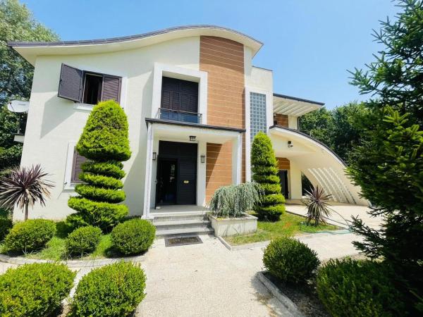 Villa, Boek  Velipojë Shkoder County