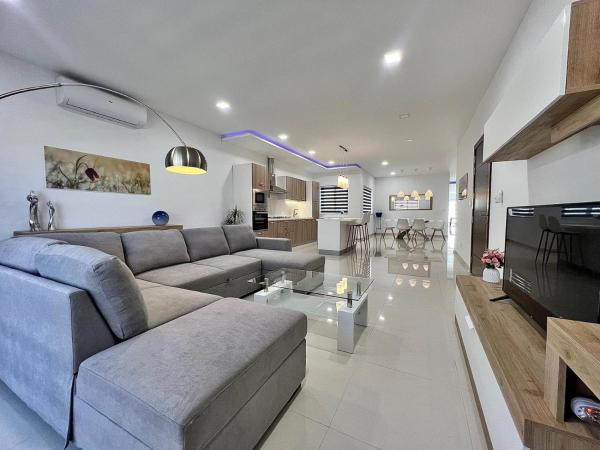Carousel Apartments, Boek  Qrendi Malta