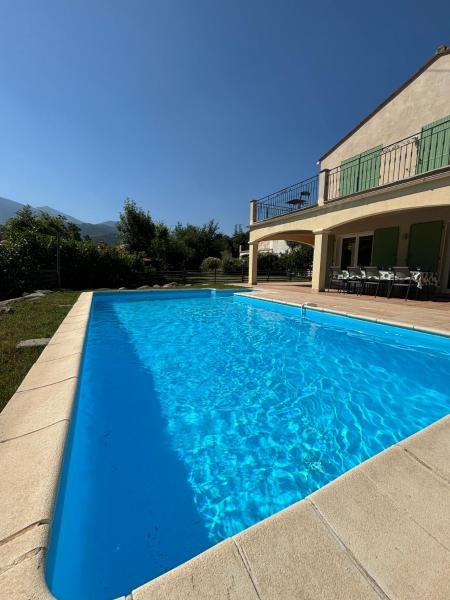 Villa Mimosa - Modern Villa with Private Pool & Mountain View, Boek  Fuilla 