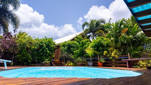 Au jardin d'Eole, Boek  Basse-Terre Hotels met een Zwembad, Zwembad