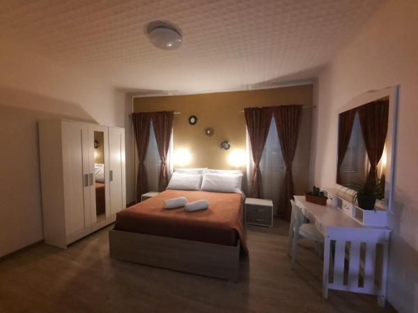 Viccinella House, Boek  Lazio Hotels met Parkeerplaats, Parkeren