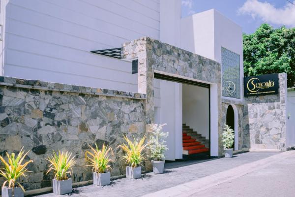 Hotel Senondra, Boek Hotel Ampara Ampara District