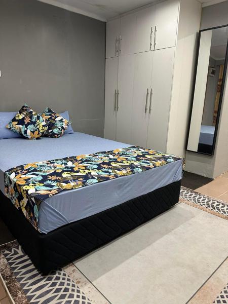 The Cozy Corner in Suva, Boek  Suva Vit Levu