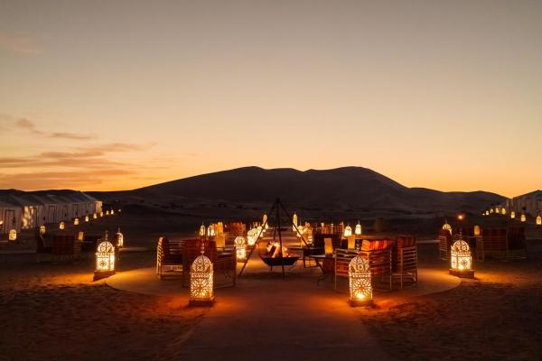 DESERTIUM Royal Luxury Desert Camp, Boek  Merzouga. 