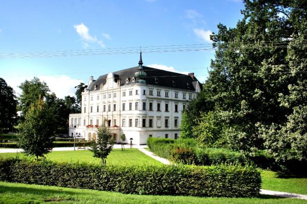 Penzion na zámku Bartošovice, Boek  Novy Jicin Wallachia