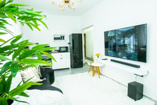 Jo City Homes Double Bedroom, Boek  Arusha Tanzania