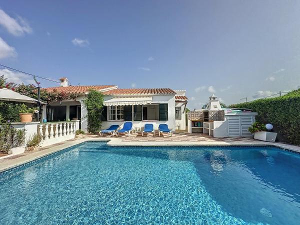 Villa Jones, Boek  Cala en Porter Menorca