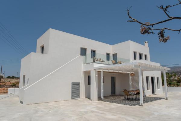 Villa Anastasio, Boek  Kampos Paros