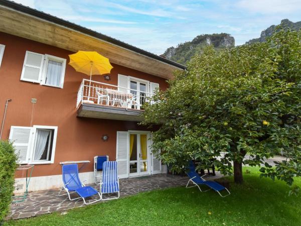 Villa Laura 123S, Boek Appartement Crone Lombardije